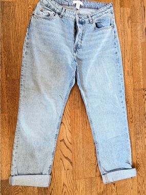H&M Light Wash High-Rise Relaxed Women's Jeans
